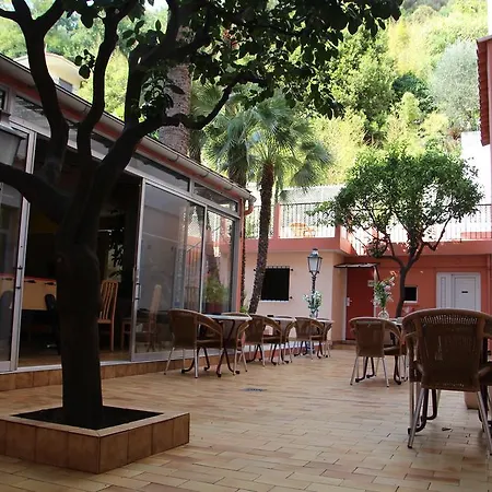 Riviera Hotel Menton